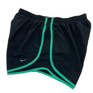 Nike Tempo DRI-FIT Running Short with Mesh Panels Women’s Large